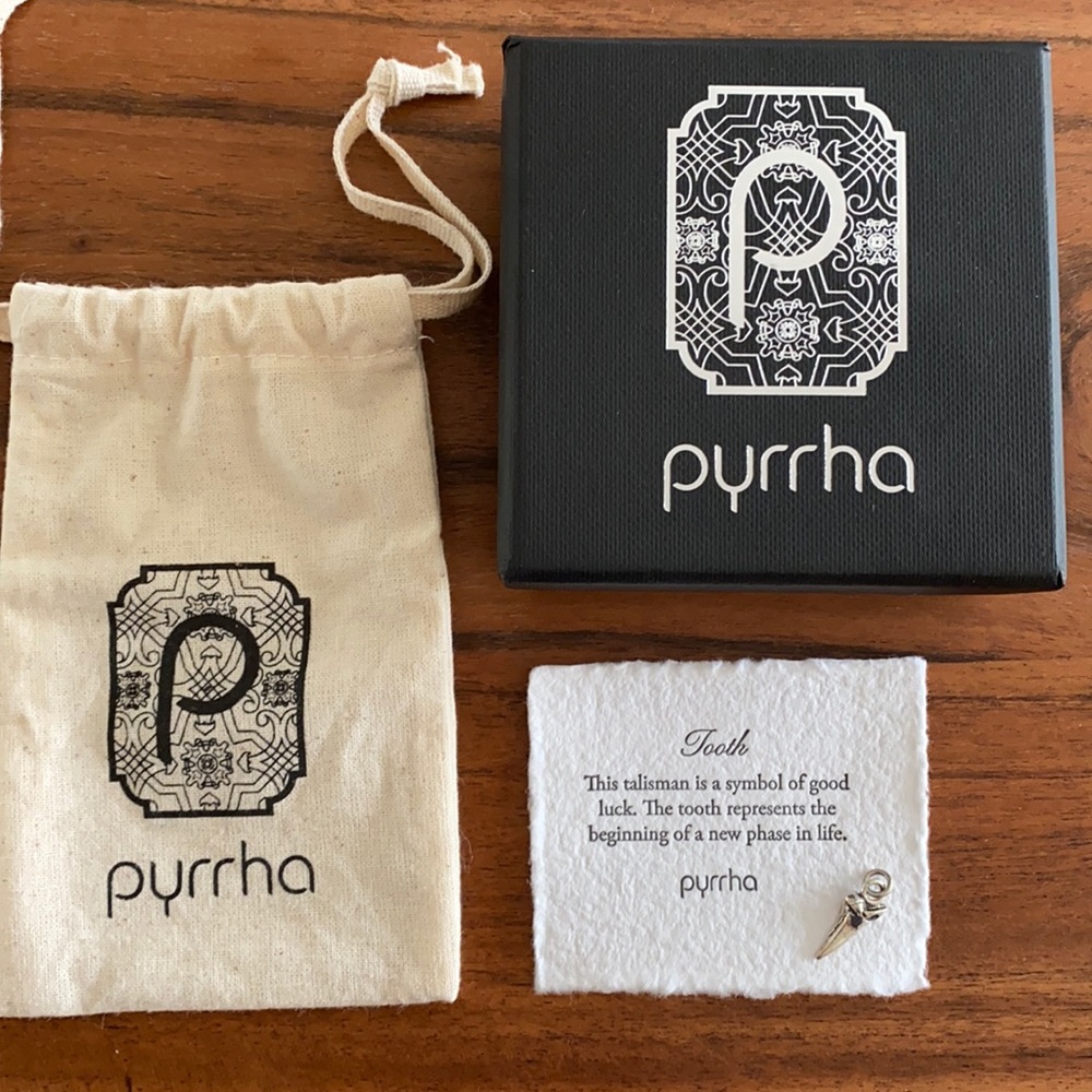 Pyrrha Tooth Charm Silver